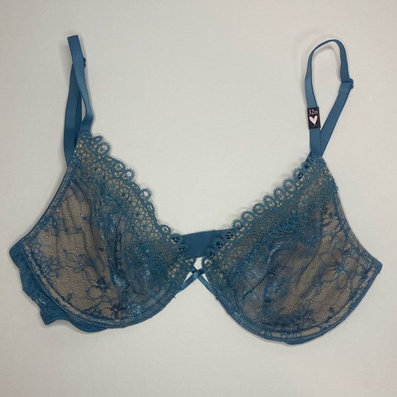 Victoria's Secret Other - Victorias Secret Very Sexy Unlined Plunge Bra 32D